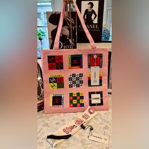 💖Chanel VIP Graphic Pink Tote
Created for the CHANEL employees for purchase.
